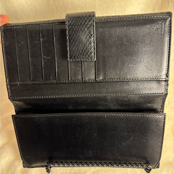 Gucci Black Leather Continental Wallet - Picture 9 of 11